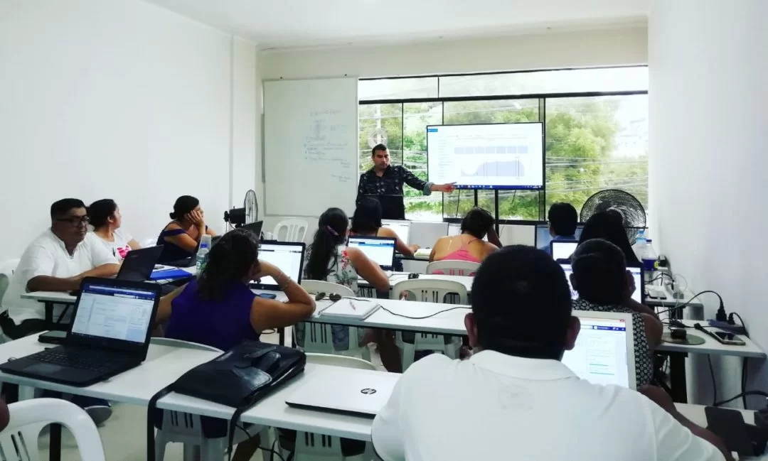 Curso de Redes Sociales y Chatbots en Piura